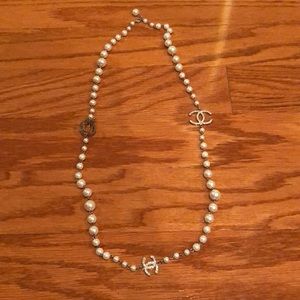 Long Pearl Nacklace